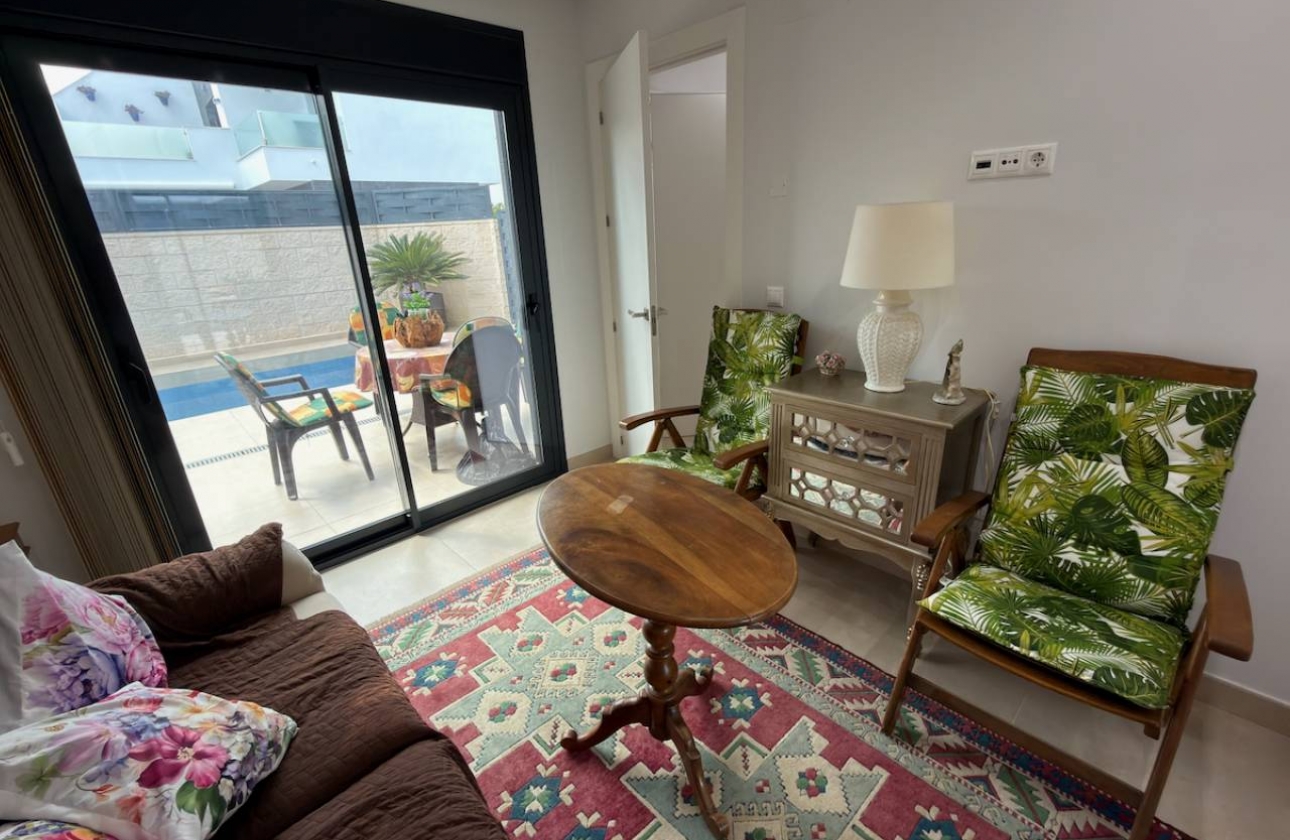 Resale - Villa - Benijofar