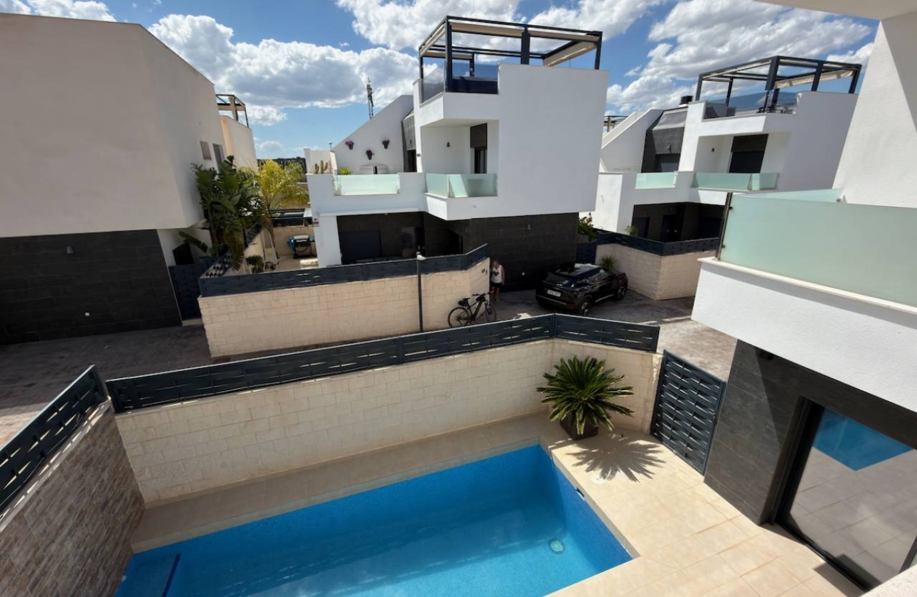 Resale - Villa - Benijofar