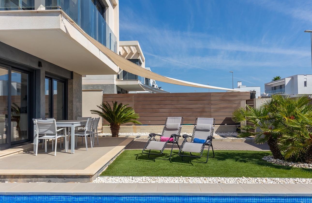 Revente - Villa - Orihuela Costa - Entre Naranjos - Vistabella Golf