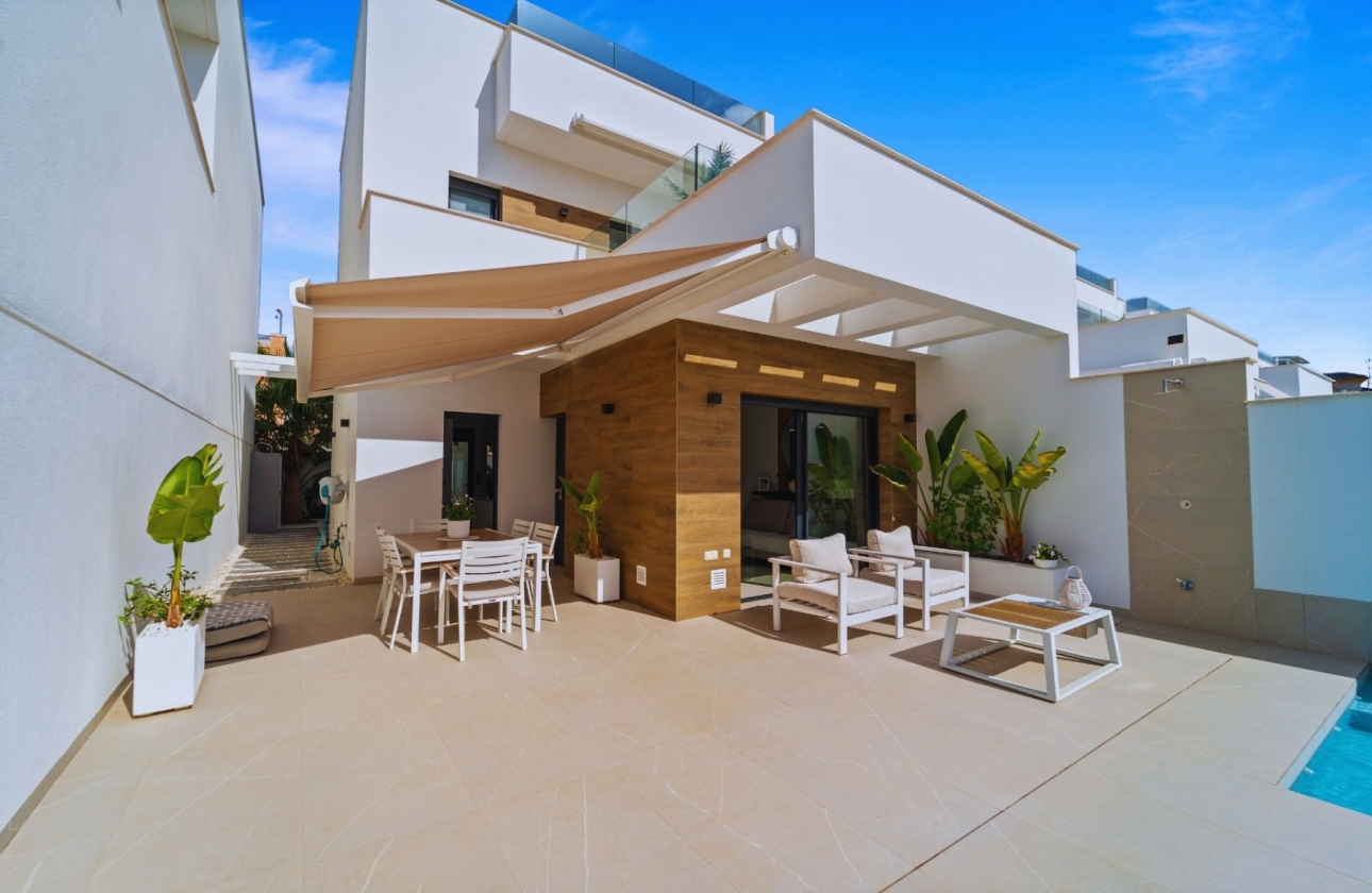 Reventa - Villa - Los Montesinos - La Herrada