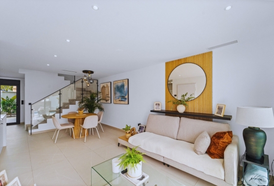 Reventa - Villa - Los Montesinos - La Herrada