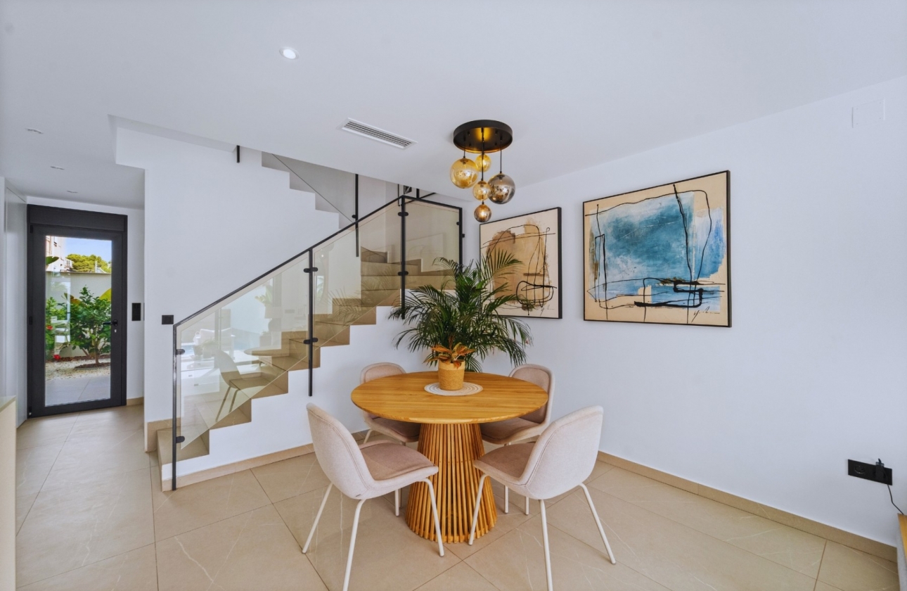 Reventa - Villa - Los Montesinos - La Herrada