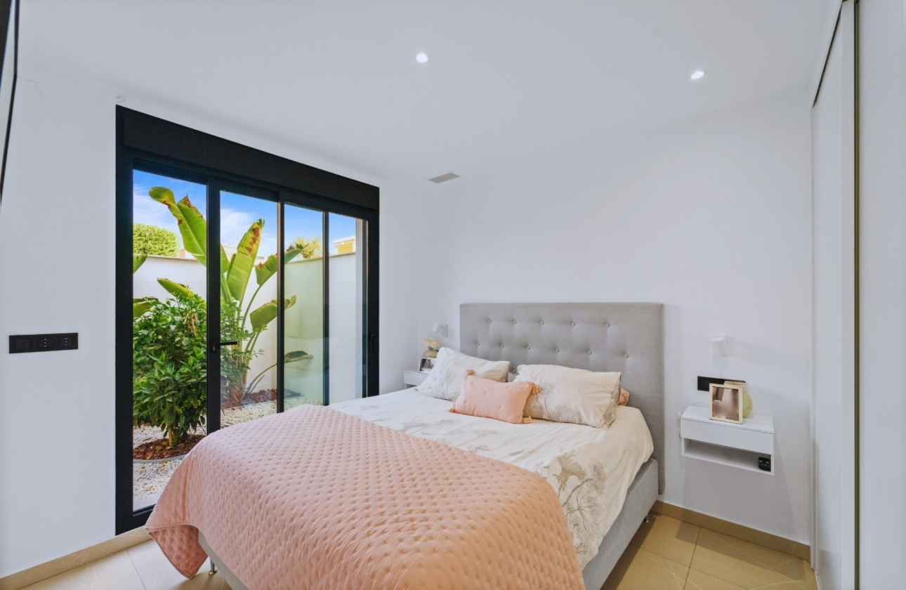 Reventa - Villa - Los Montesinos - La Herrada