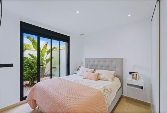 Reventa - Villa - Los Montesinos - La Herrada