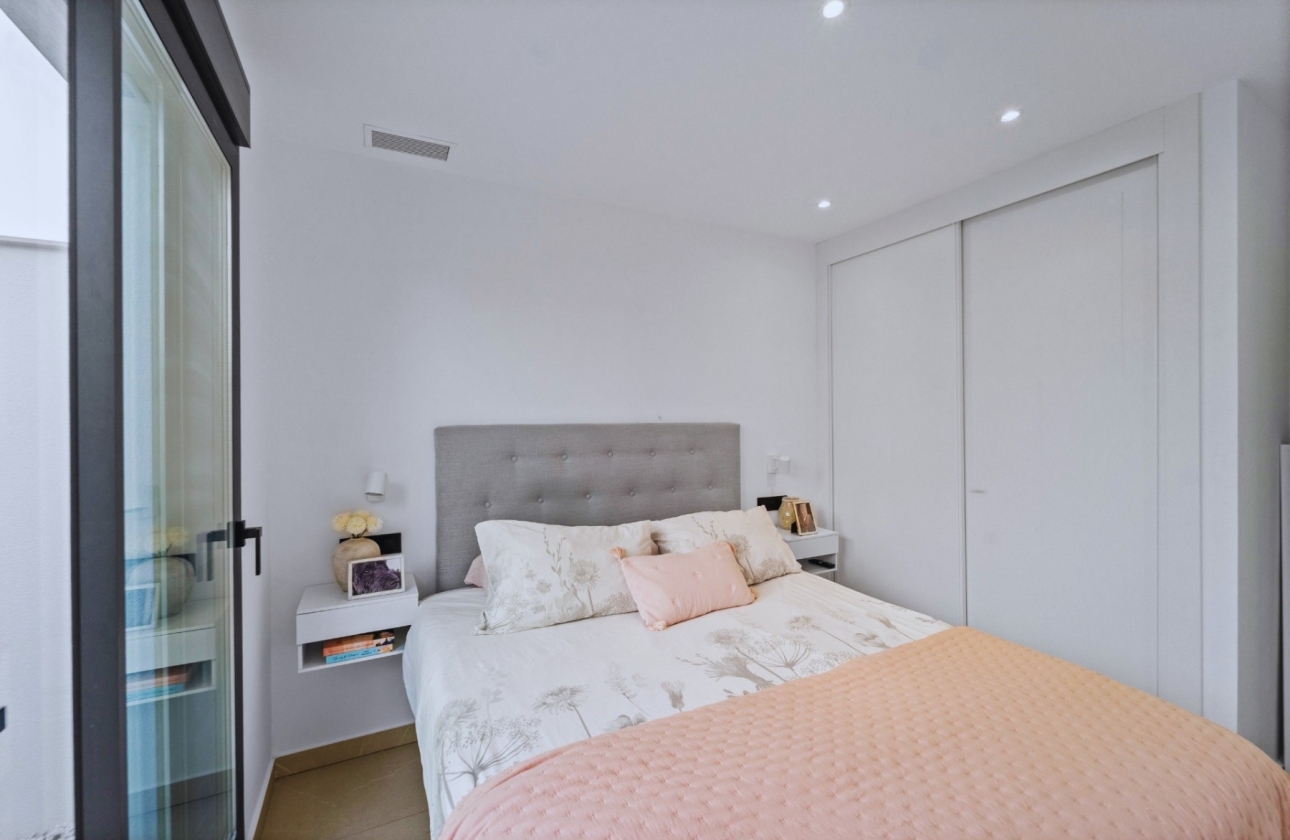 Reventa - Villa - Los Montesinos - La Herrada