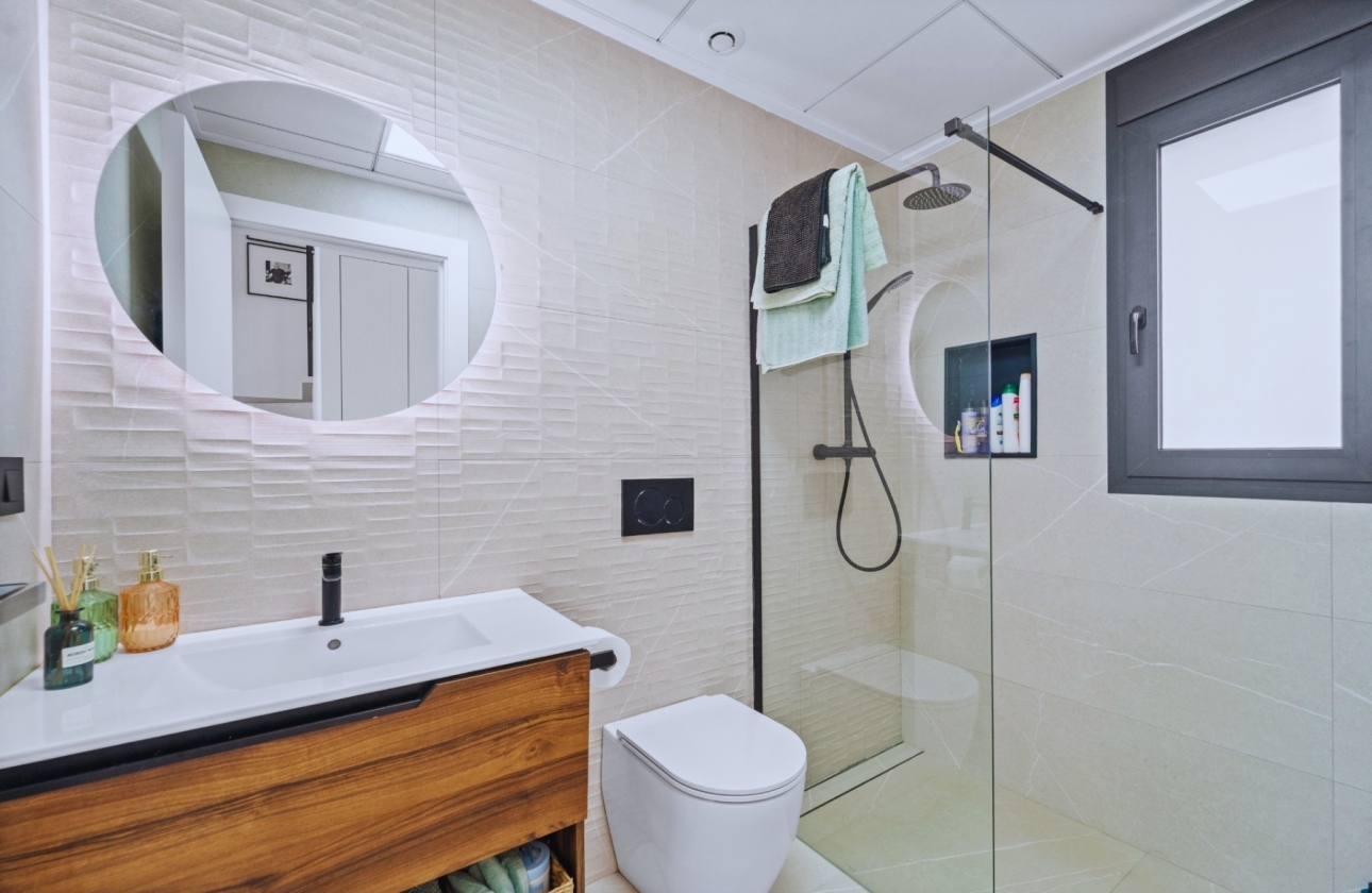 Reventa - Villa - Los Montesinos - La Herrada