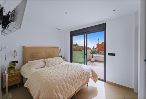 Reventa - Villa - Los Montesinos - La Herrada