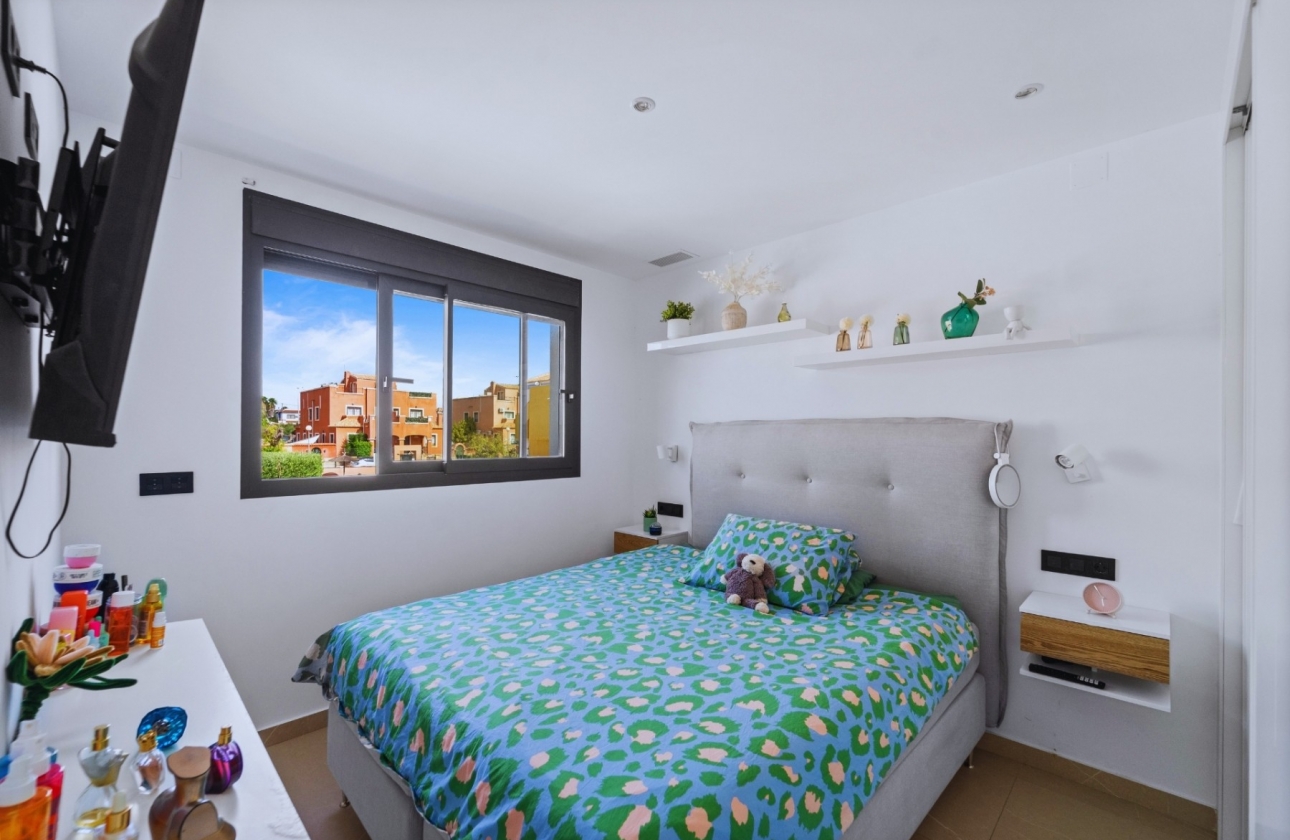 Reventa - Villa - Los Montesinos - La Herrada