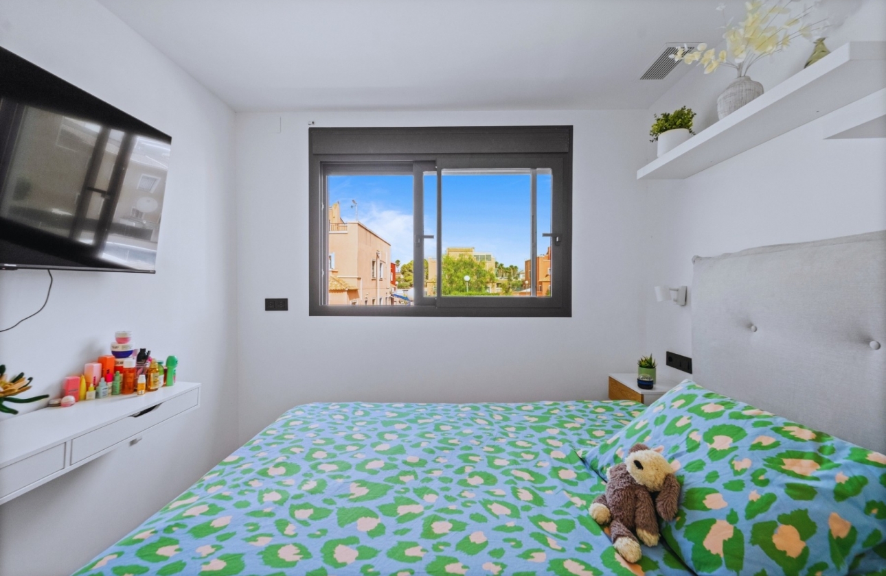 Reventa - Villa - Los Montesinos - La Herrada