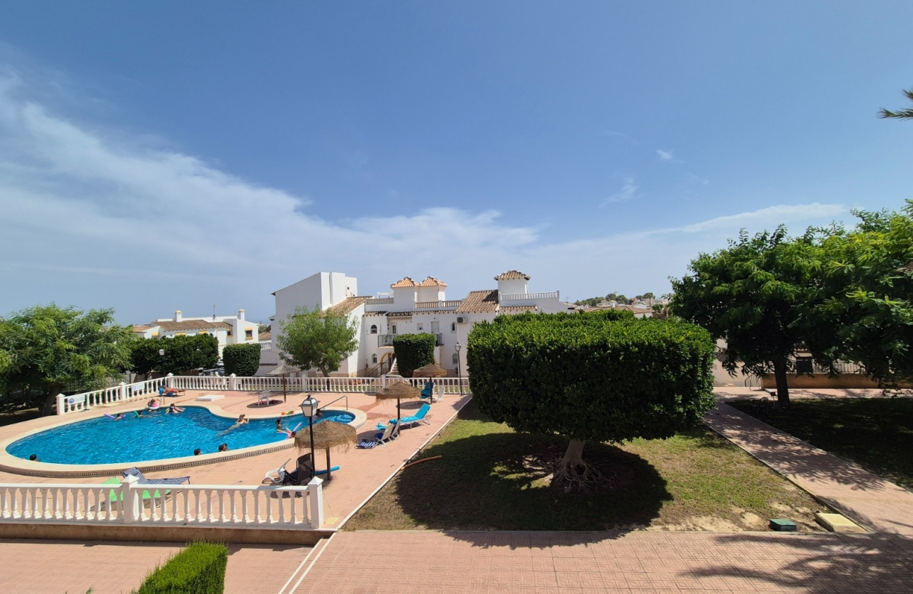 Wiederverkauf - House - San Miguel de Salinas - Bellavista
