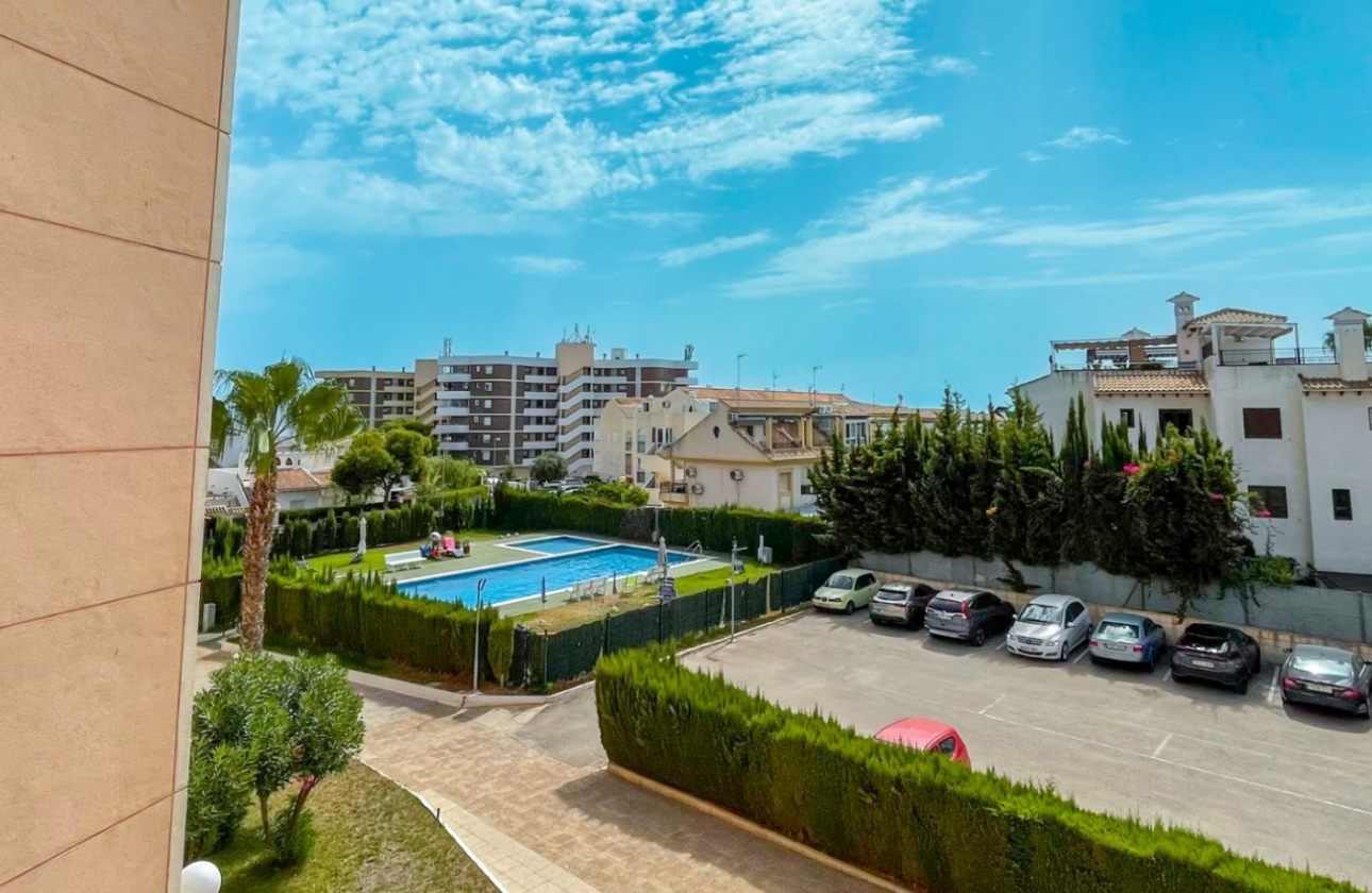 Wiederverkauf - Wohnung - Orihuela Costa - Cabo Roig