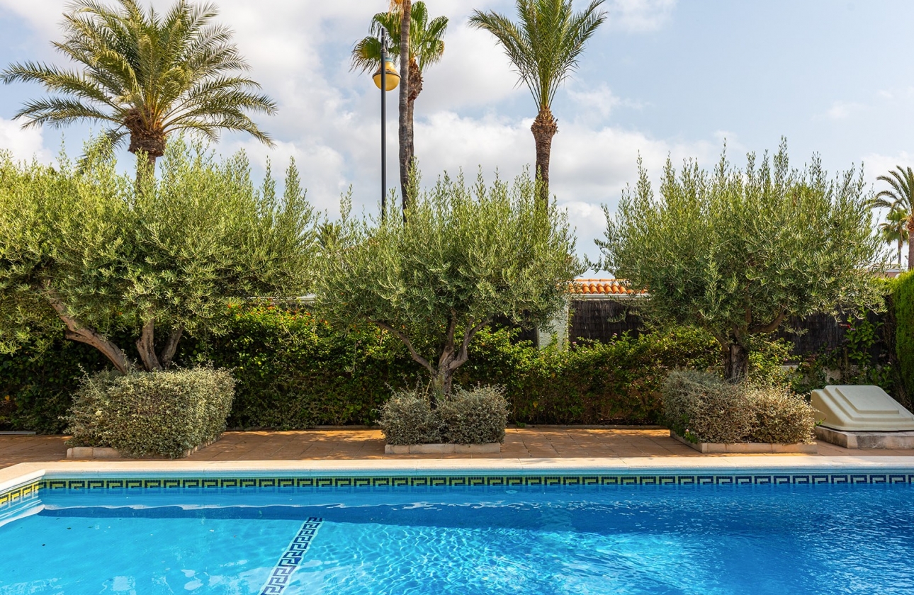 Resale - Villa - Torrevieja - Playa Los Locos