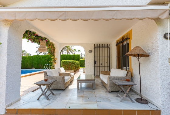 Resale - Villa - Torrevieja - Playa Los Locos