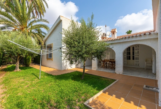 Resale - Villa - Torrevieja - Playa Los Locos