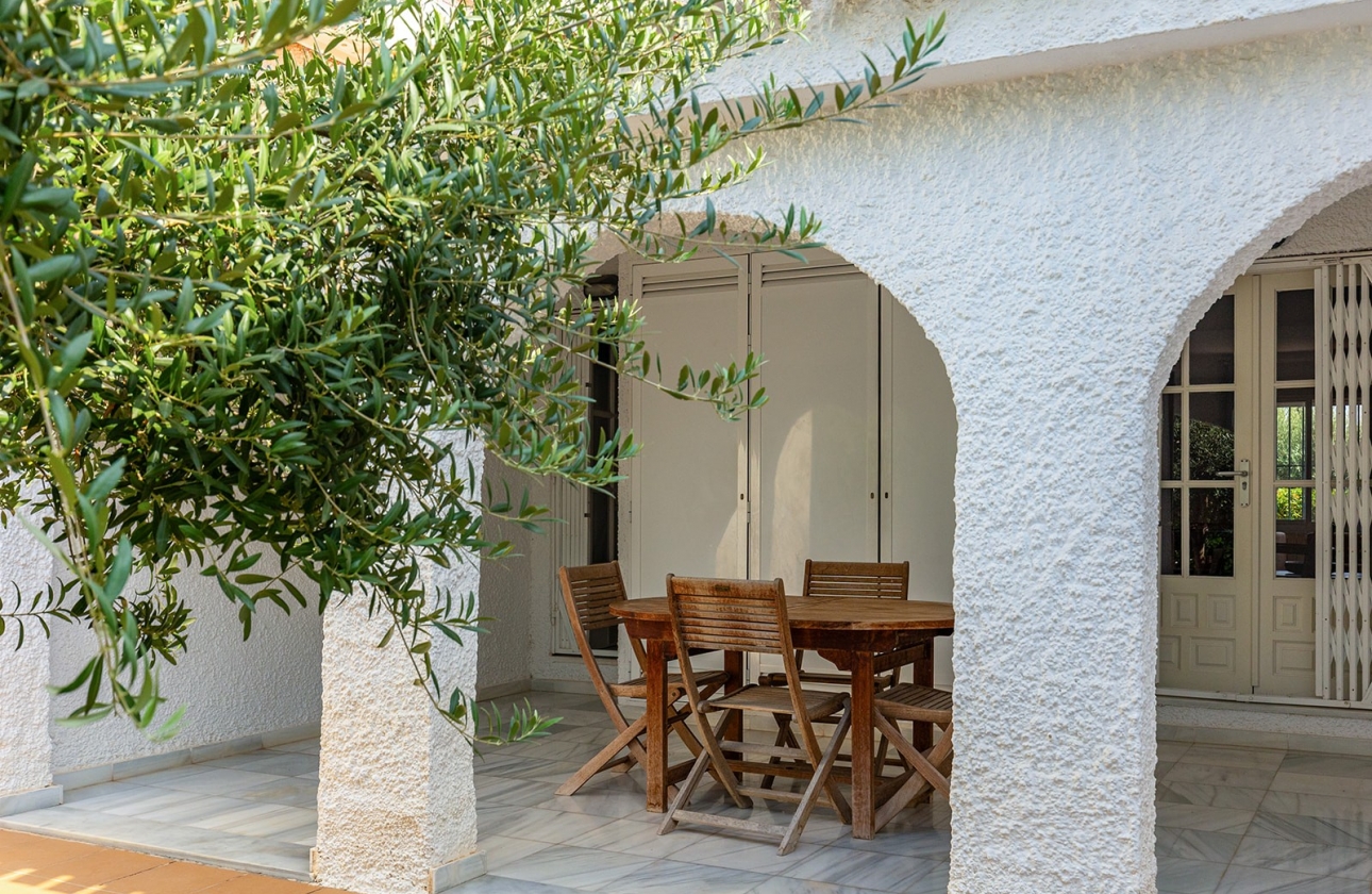 Resale - Villa - Torrevieja - Playa Los Locos