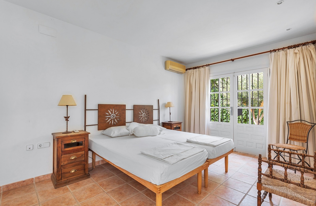Resale - Villa - Torrevieja - Playa Los Locos