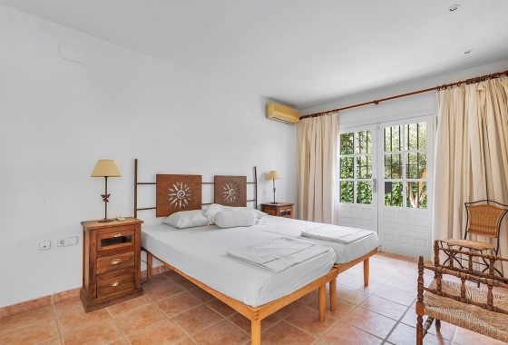 Resale - Villa - Torrevieja - Playa Los Locos