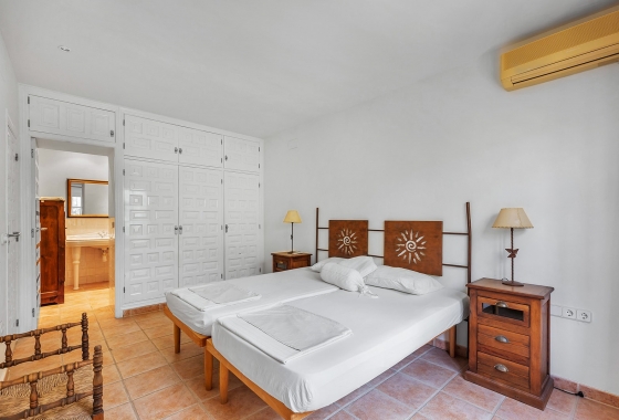 Resale - Villa - Torrevieja - Playa Los Locos