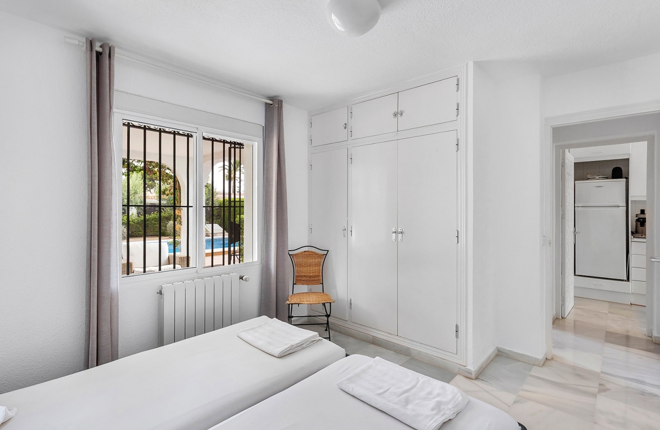 Resale - Villa - Torrevieja - Playa Los Locos