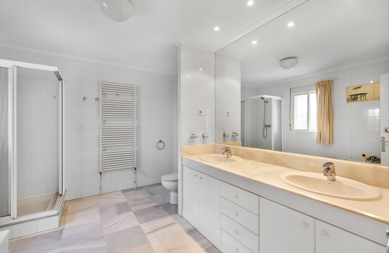 Resale - Villa - Torrevieja - Playa Los Locos