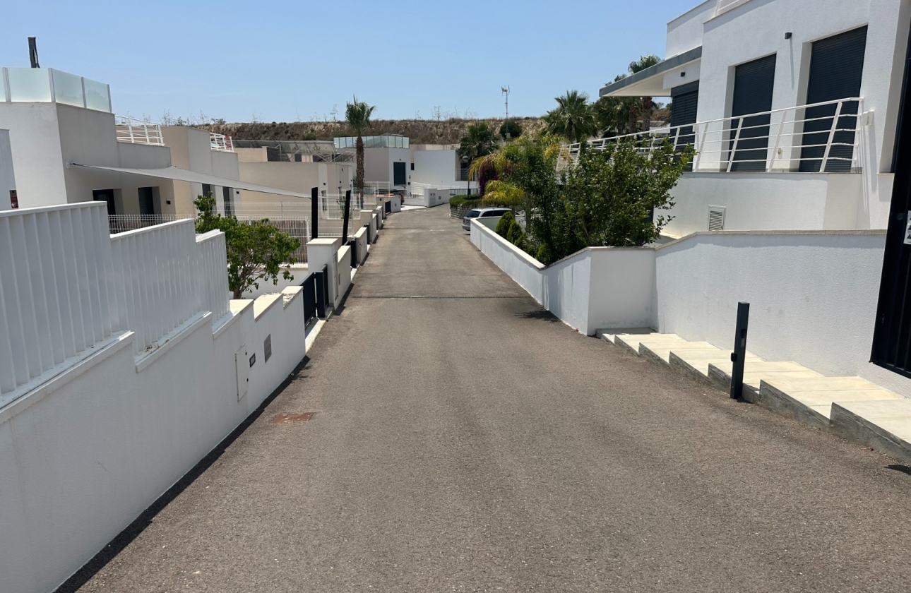 Herverkoop - Villa - San Miguel de Salinas