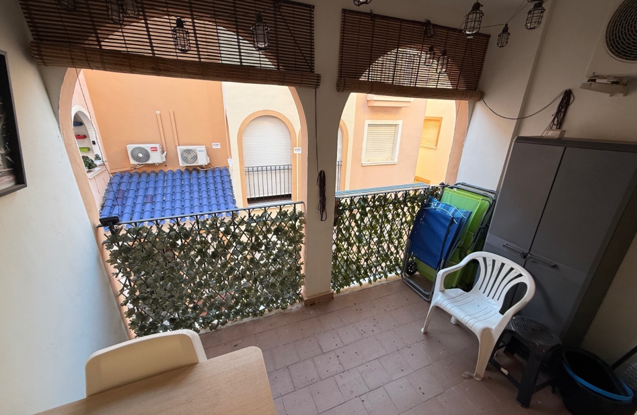 Resale - Apartment / flat - Torrevieja - Playa Los Naufragos