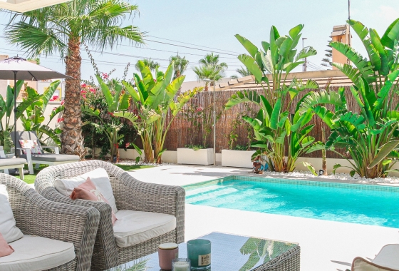 Resale - Villa - Orihuela Costa - Lomas De Cabo Roig