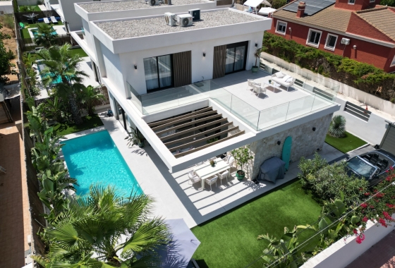 Resale - Villa - Orihuela Costa - Lomas De Cabo Roig