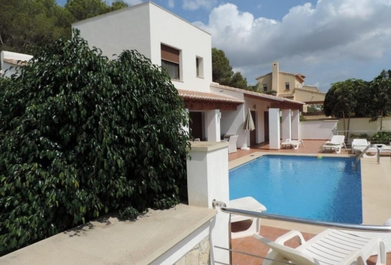 Resale - Villa - Moraira - Pinar de Advocat-Cometa