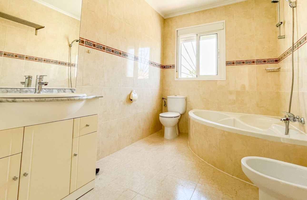 Resale - House - Ciudad Quesada - Doña Pepa