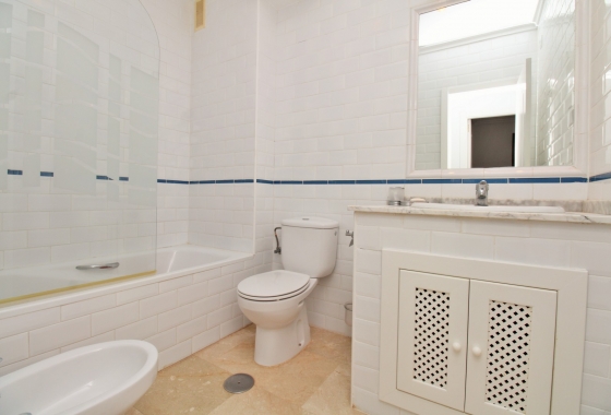 Resale - Apartment / flat - Villamartin - Pau 8