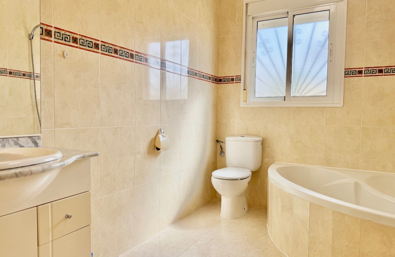 Resale - House - Ciudad Quesada - Doña Pepa
