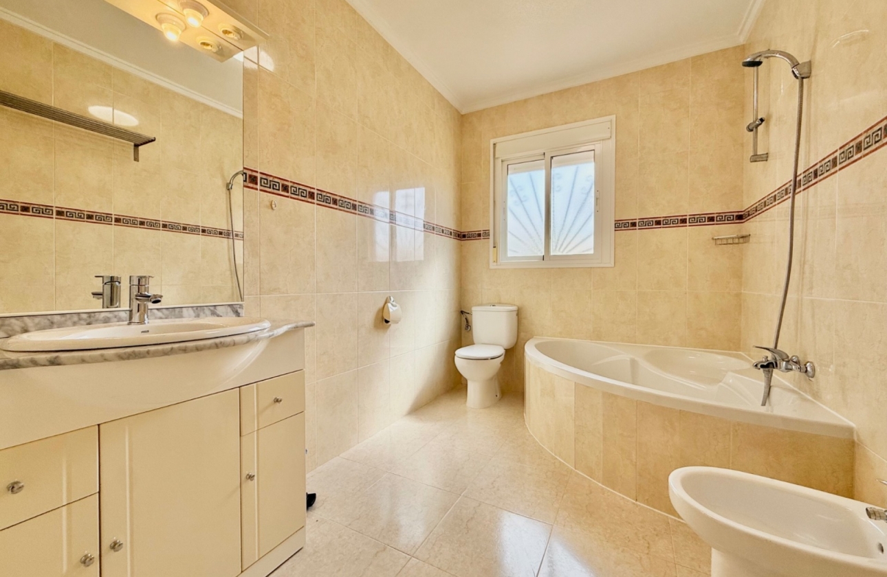 Resale - House - Ciudad Quesada - Doña Pepa