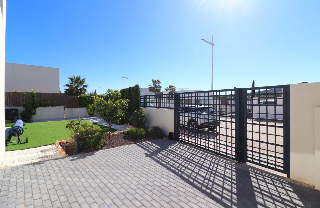 Wiederverkauf - Villa - Algorfa - La finca Golf