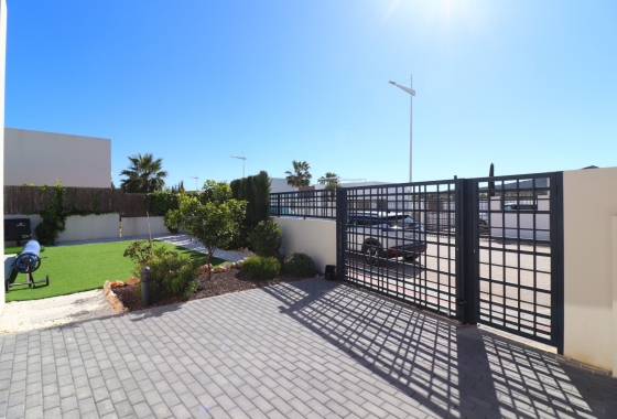 Wiederverkauf - Villa - Algorfa - La finca Golf
