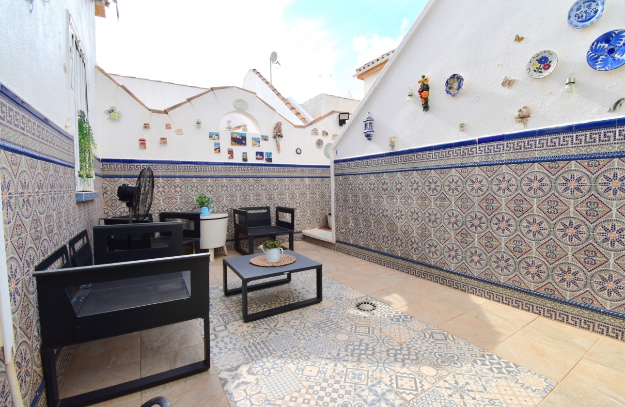 Resale - Villa - Orihuela Costa - Playa Flamenca