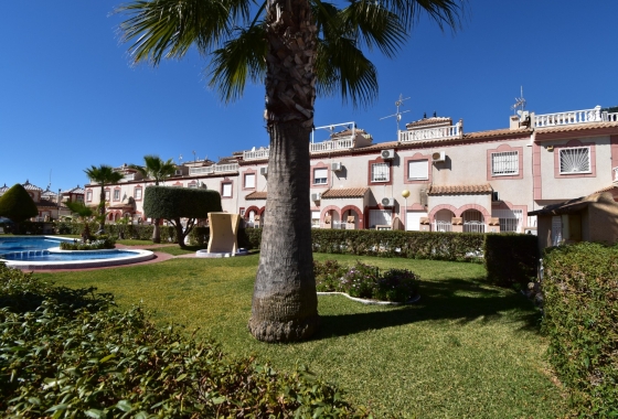 Resale - Villa - Orihuela Costa - Playa Flamenca