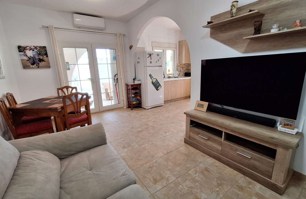 Resale - House - Orihuela Costa - Villamartín