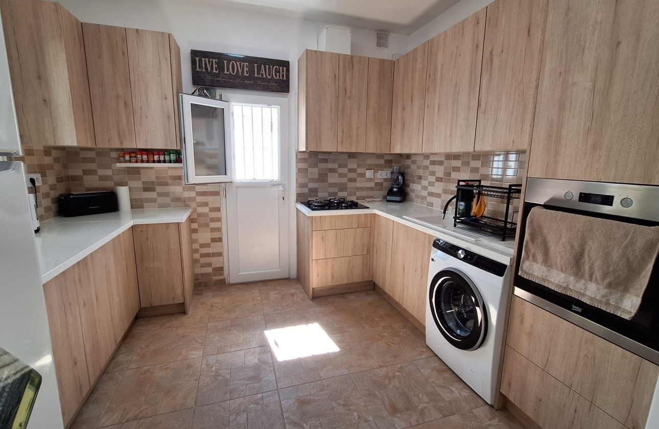 Resale - House - Orihuela Costa - Villamartín