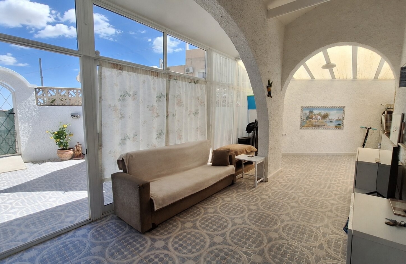 Resale - House - Orihuela Costa - Villamartín