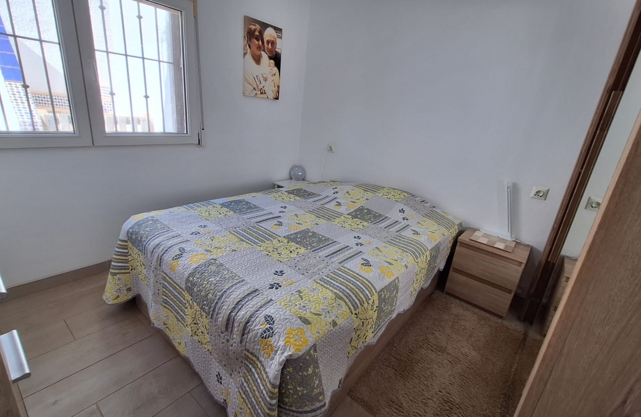 Resale - House - Orihuela Costa - Villamartín