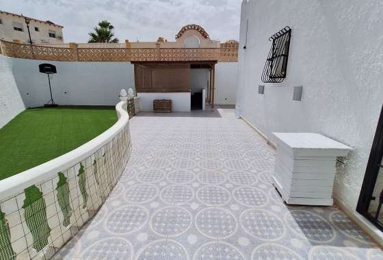 Resale - House - Orihuela Costa - Villamartín