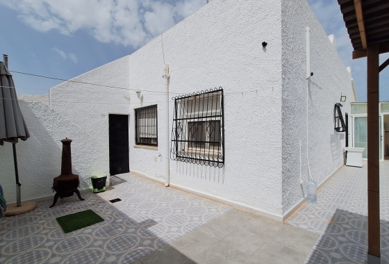 Resale - House - Orihuela Costa - Villamartín
