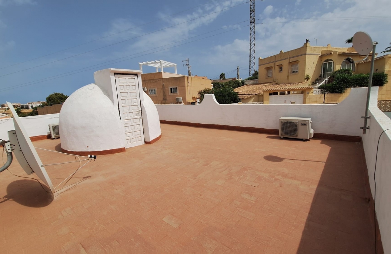 Resale - House - Orihuela Costa - Villamartín