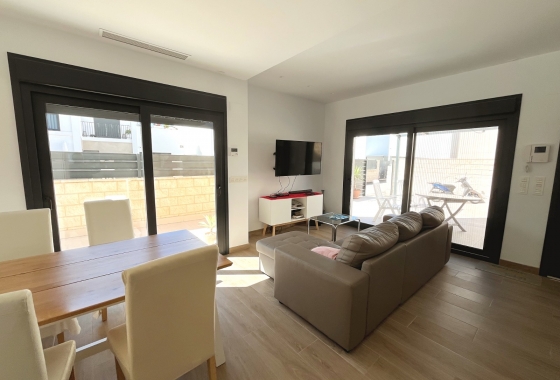 Resale - Villa - Ciudad Quesada - Pueblo Bravo