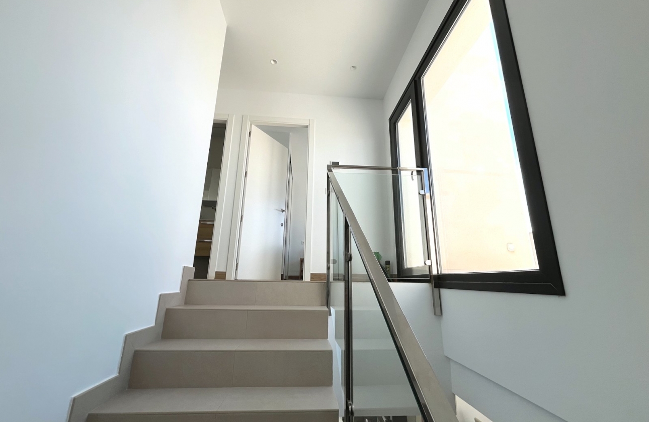 Resale - Villa - Ciudad Quesada - Pueblo Bravo
