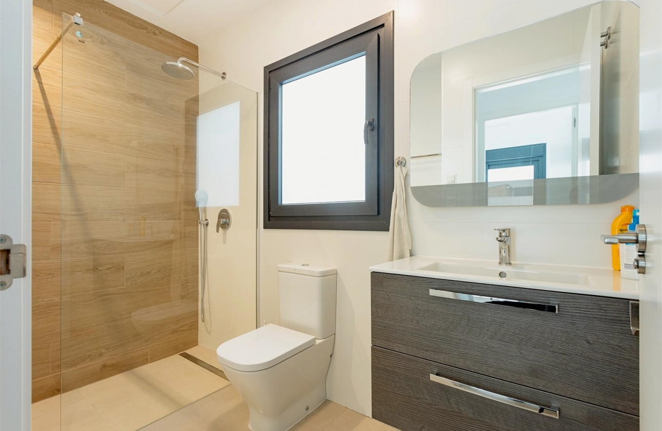 Resale - Villa - Ciudad Quesada - Pueblo Bravo
