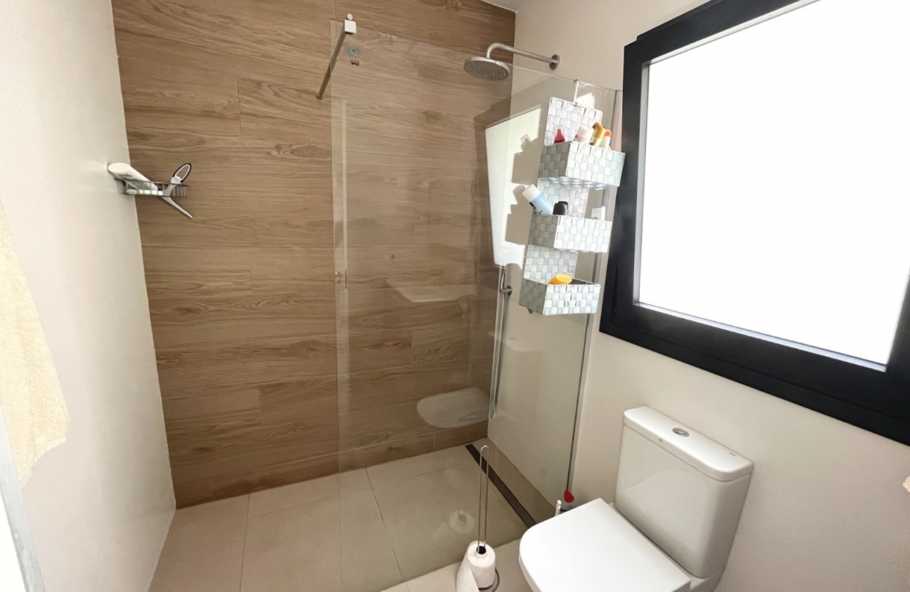 Resale - Villa - Ciudad Quesada - Pueblo Bravo