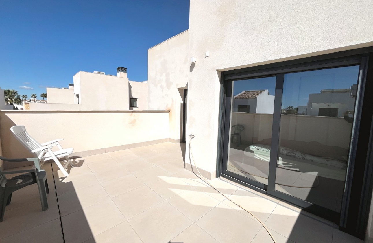 Resale - Villa - Ciudad Quesada - Pueblo Bravo