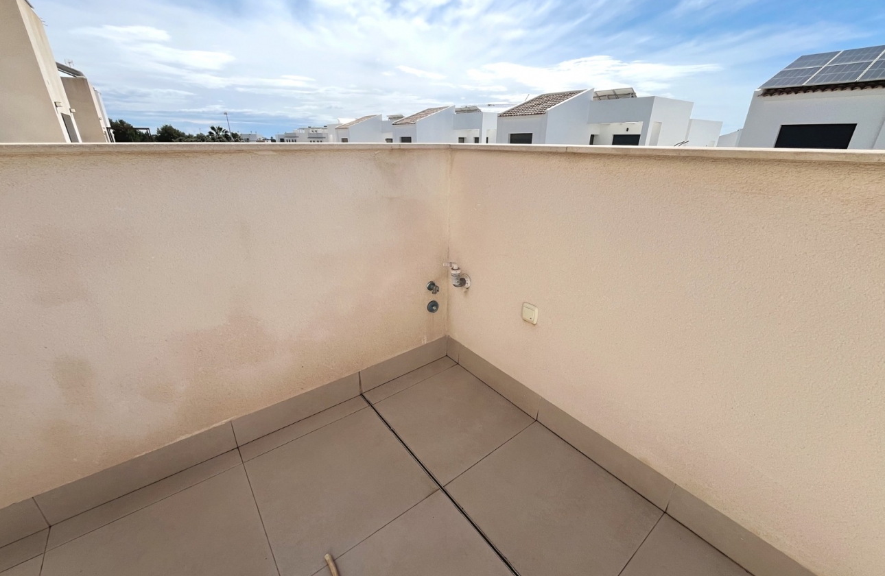 Resale - Villa - Ciudad Quesada - Pueblo Bravo
